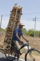 1_194-SriLanka-Bicycle-Transport