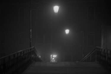 0010.raw_NikVenice-Stairs-Night-1