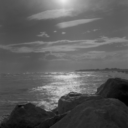 132_3-Tole-Veneto-Feb.-2023-Kentmere-Pan-400_Nik132_3-Ocean-Dark