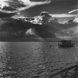 132_5-Tole-Veneto-Feb.-2023-Kentmere-Pan-400_Nik_Nik132_5-Tole-Veneto-Bay-